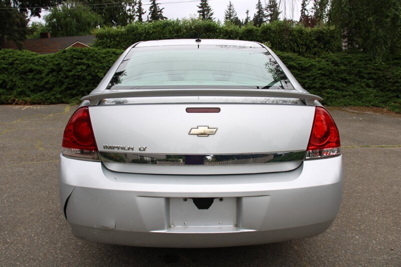 Used 2010 Chevrolet Impala LT w/ Luxury Edition Package FWD image 11