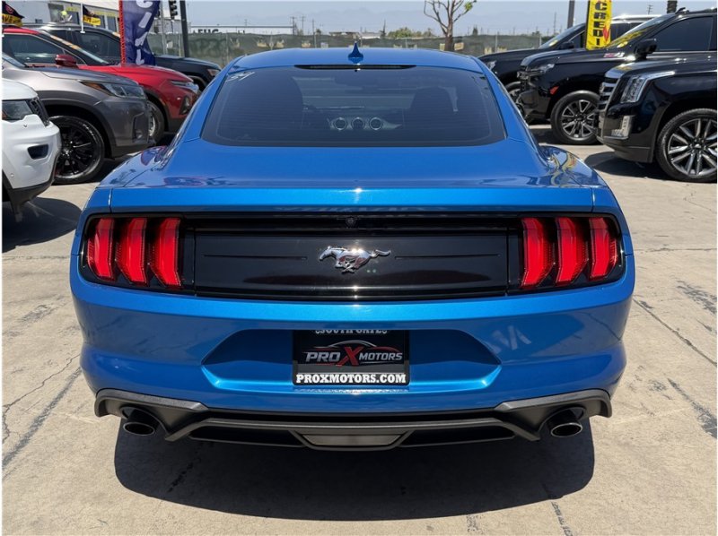 Used 2020 Ford Mustang Coupe RWD image 5