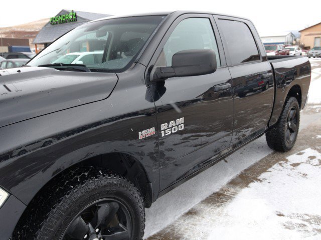 Used 2017 RAM 1500 Classic SLT image 8
