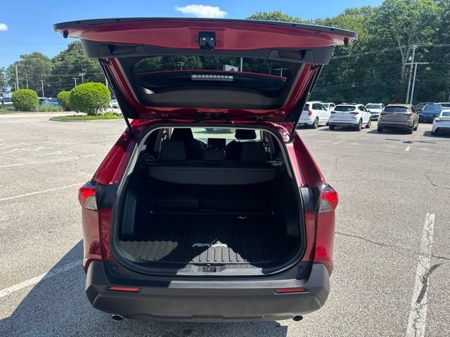 Used 2024 Toyota RAV4 LE AWD/4WD image 12