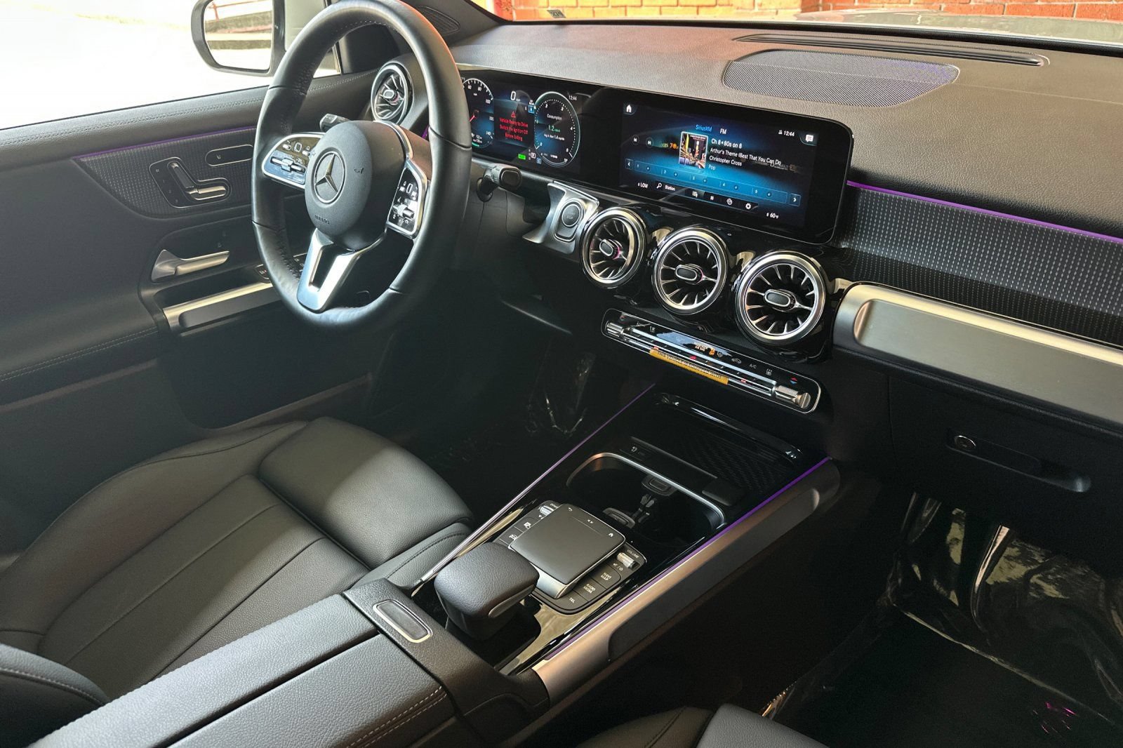 Used 2023 Mercedes-Benz EQB 300 4MATIC w/ Exclusive Package image 20