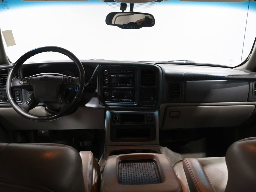 Used 2006 Chevrolet Avalanche LS image 16