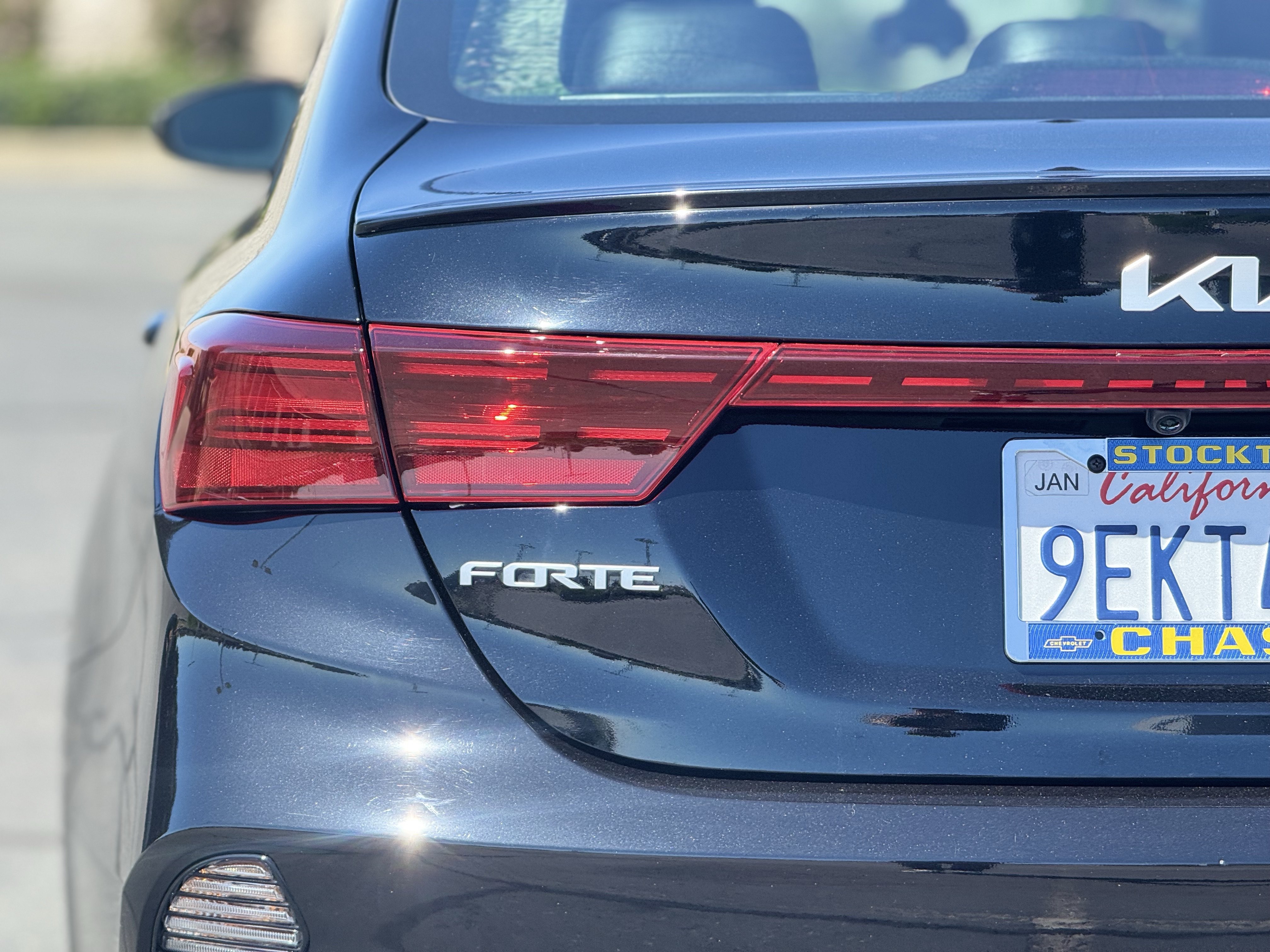 Used 2023 Kia Forte GT-Line FWD image 7