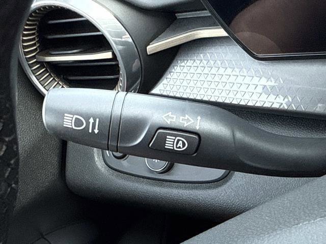 Used 2024 Chevrolet Trax ACTIV w/ Sunroof Package FWD image 12