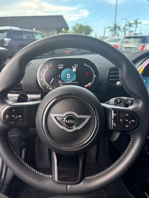 Used 2023 MINI Cooper Clubman S FWD image 9