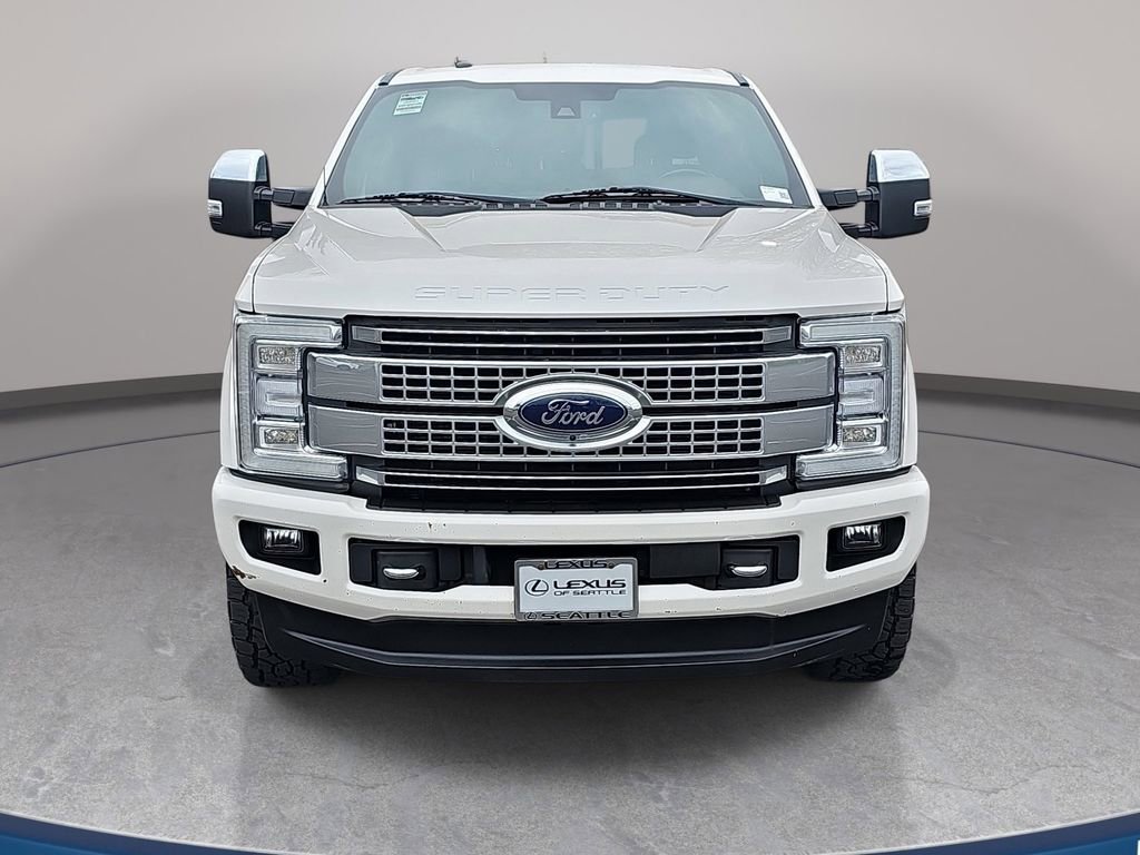 Used 2017 Ford F250 Platinum w/ Platinum Ultimate Package AWD/4WD image 3