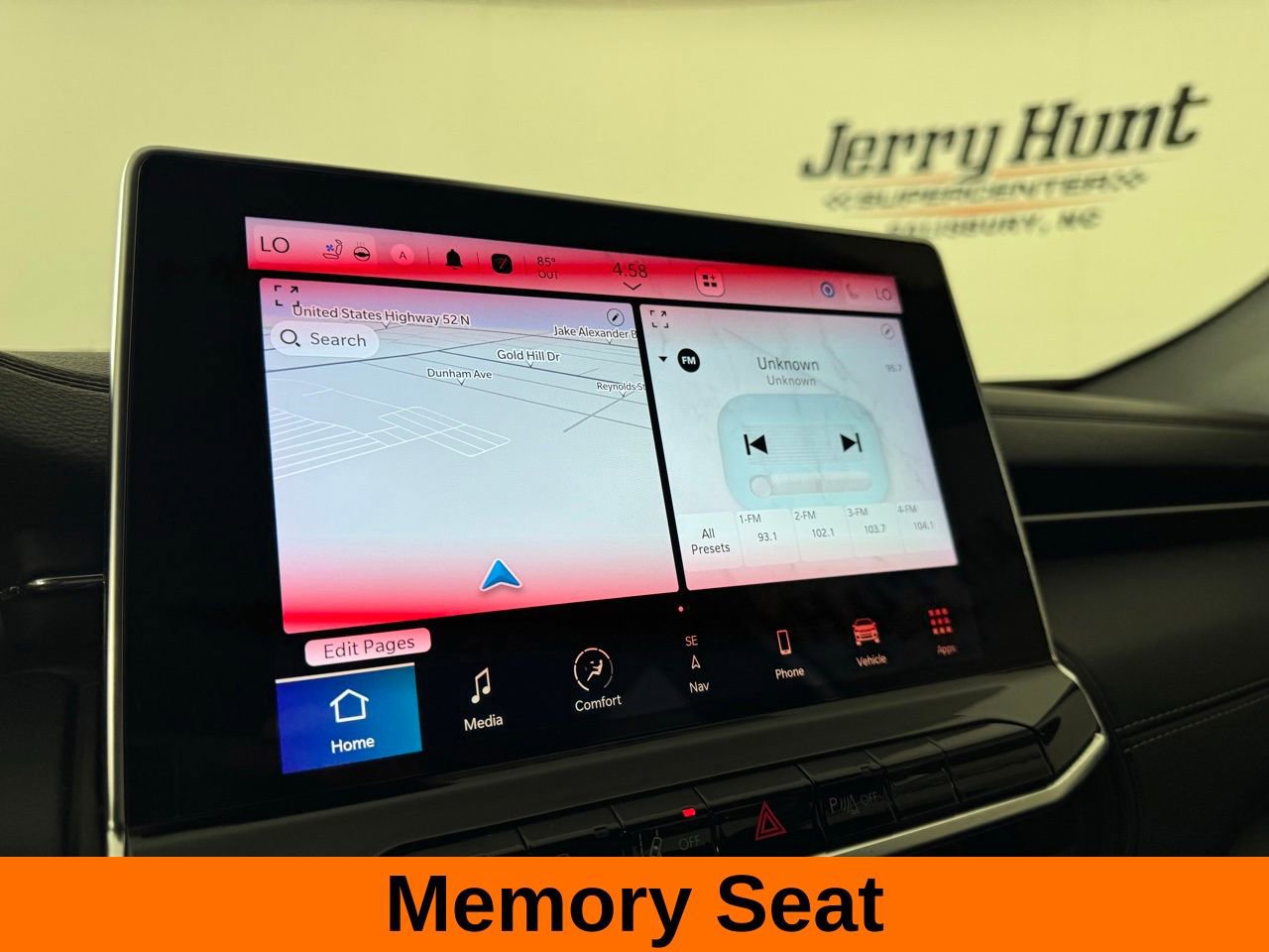 Used 2023 Jeep Compass High Altitude AWD/4WD image 16