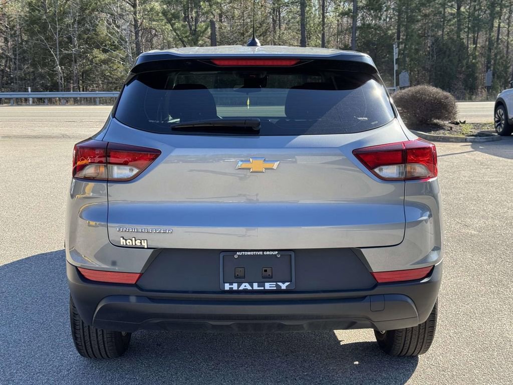 Used 2024 Chevrolet TrailBlazer LS FWD image 22