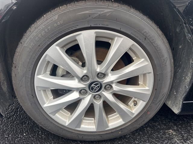 Used 2019 Toyota Camry LE FWD image 25