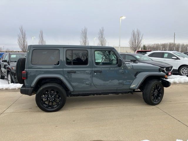 Certified 2025 Jeep Wrangler Sahara w/ Safety Group image 5