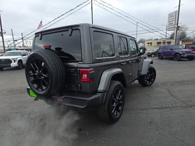 Used 2025 Jeep Wrangler Unlimited Sahara w/ Safety Group AWD/4WD image 6