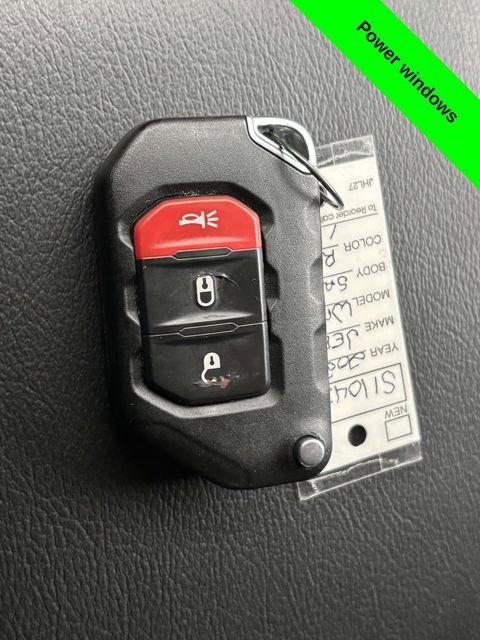 Used 2021 Jeep Wrangler Unlimited Sahara image 22