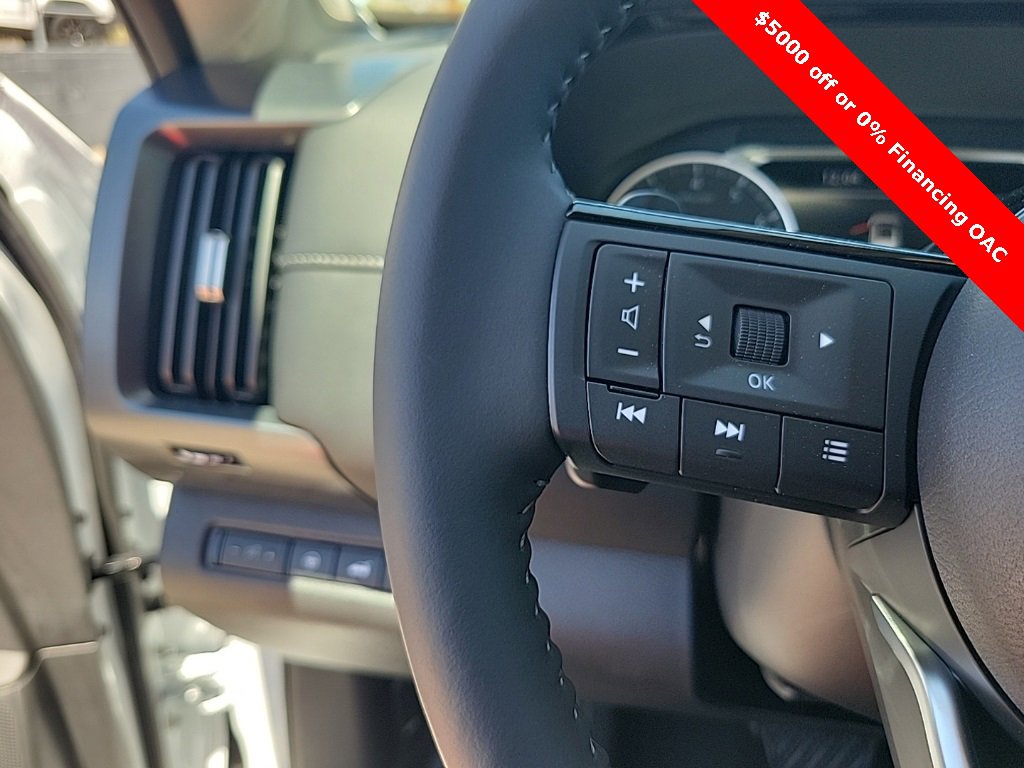 New 2025 Nissan Pathfinder SL w/ SL Premium Package image 23