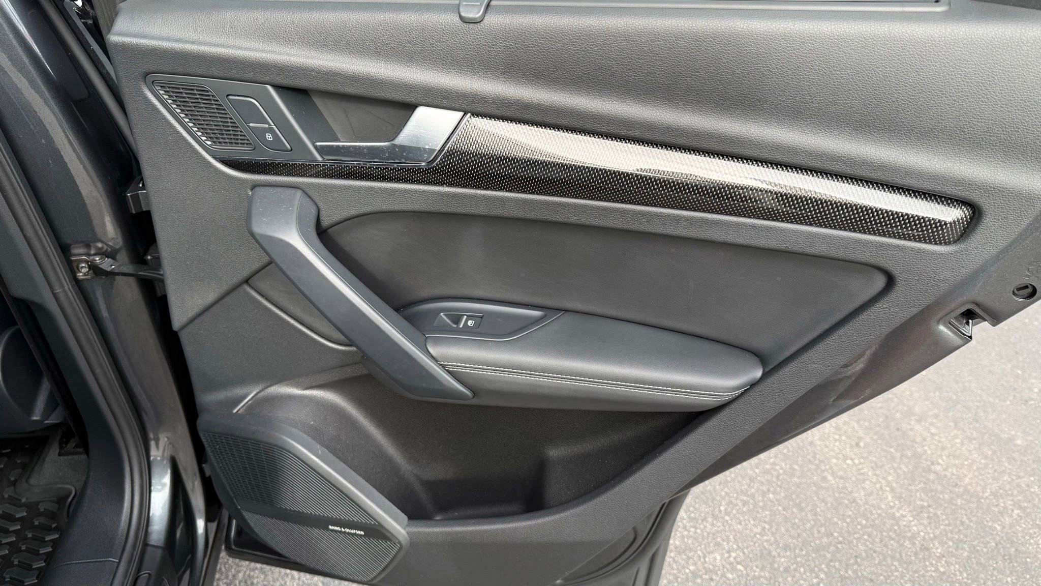 Used 2018 Audi SQ5 Prestige w/ Prestige Package image 38