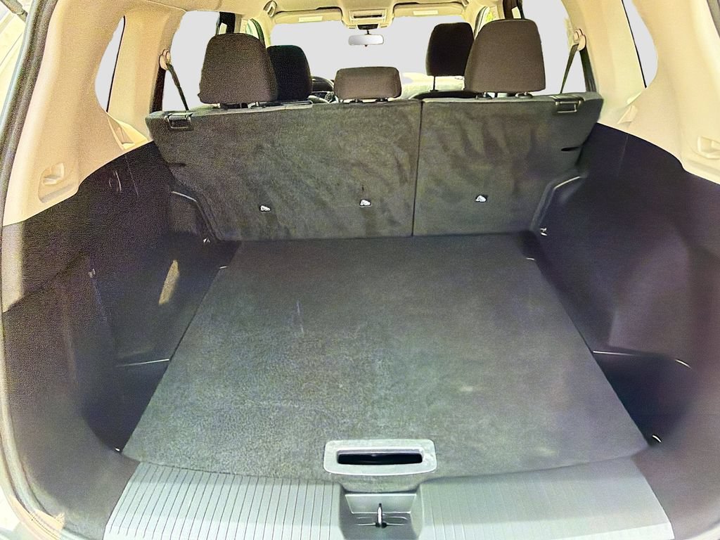 Used 2021 Nissan Rogue S AWD/4WD image 27