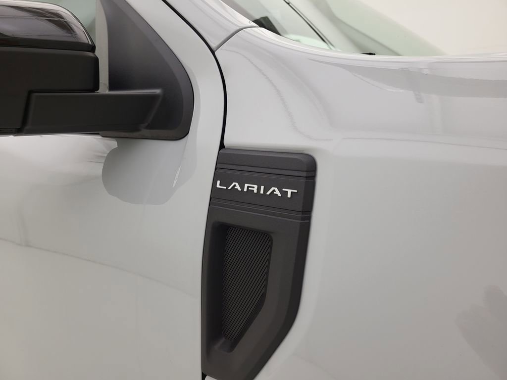Used 2025 Ford Maverick Lariat w/ 4K Tow Package image 28
