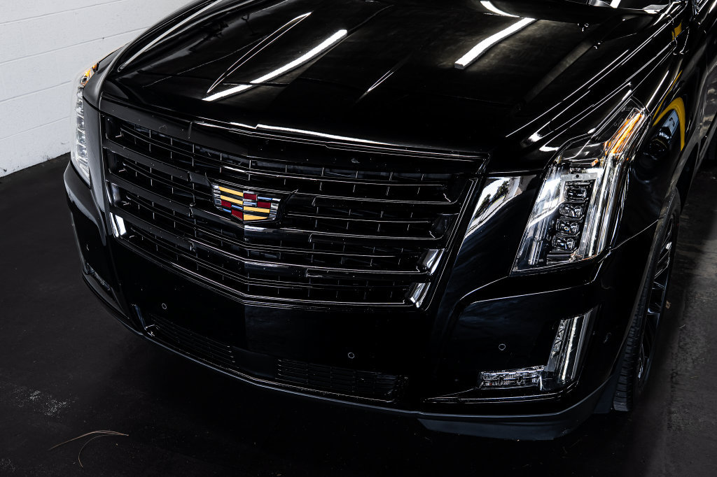 Used 2020 Cadillac Escalade Platinum RWD image 11