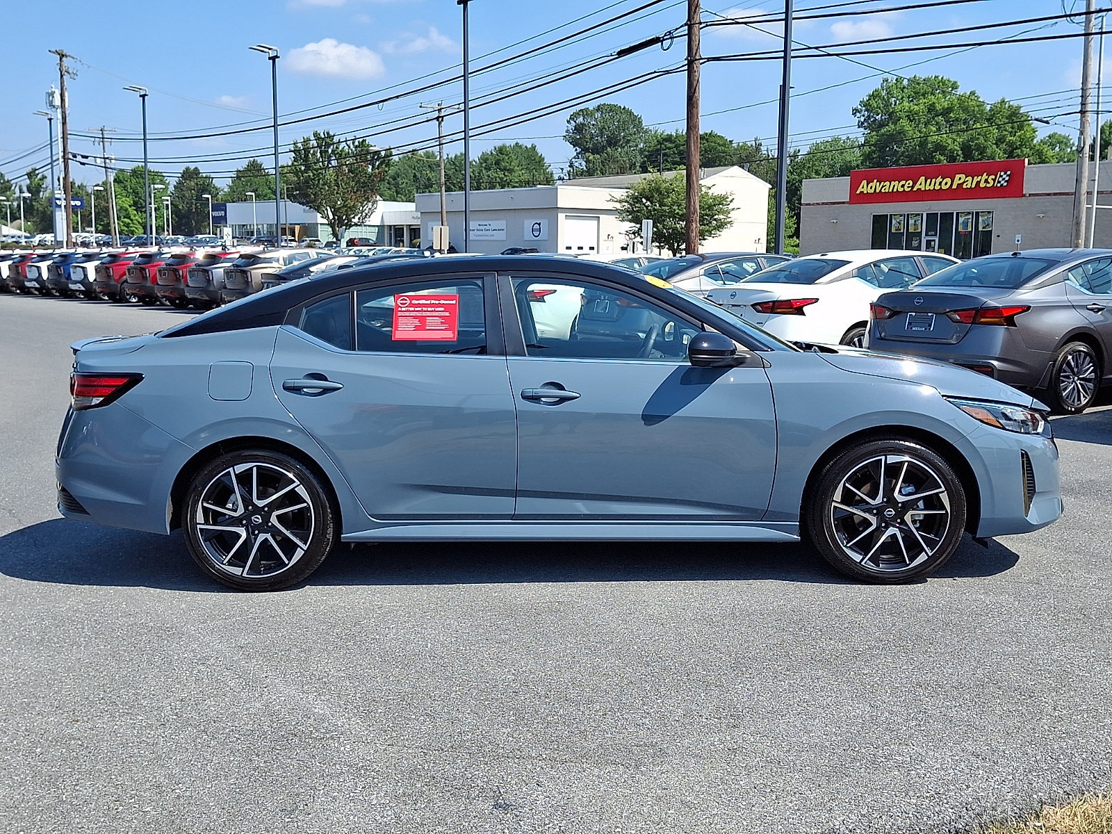 Certified 2025 Nissan Sentra SR w/ SR Premium Package FWD image 8