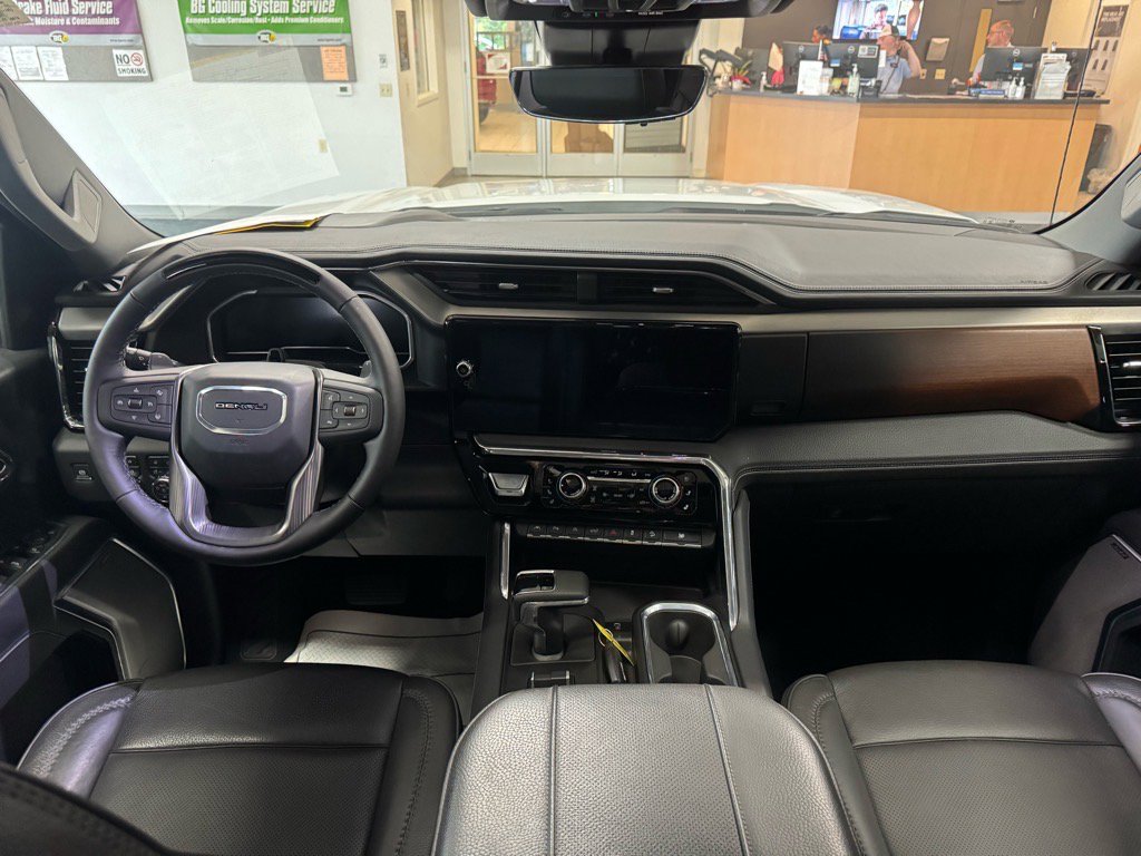Used 2024 GMC Sierra 1500 Denali image 17