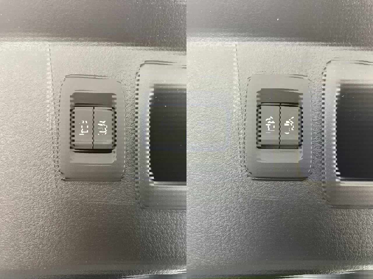 New 2026 MAZDA CX-50 2.5 Hybrid w/ Premium Plus Pkg image 31