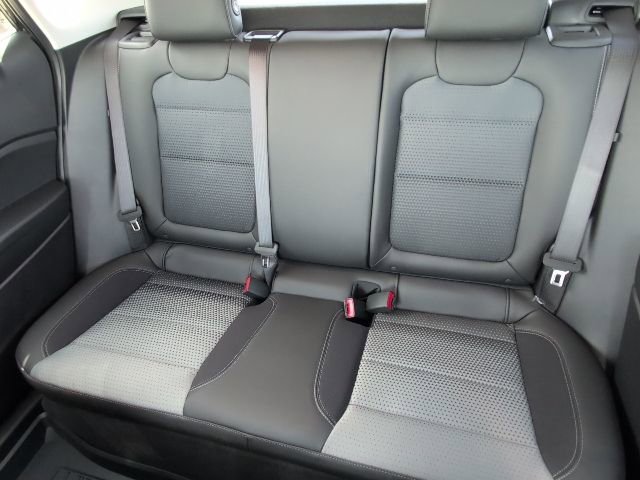 New 2026 Chevrolet Trax LT w/ Sunroof Package image 7