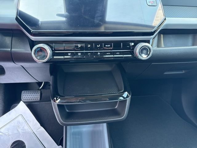 New 2027 Chevrolet Bolt LT FWD image 29