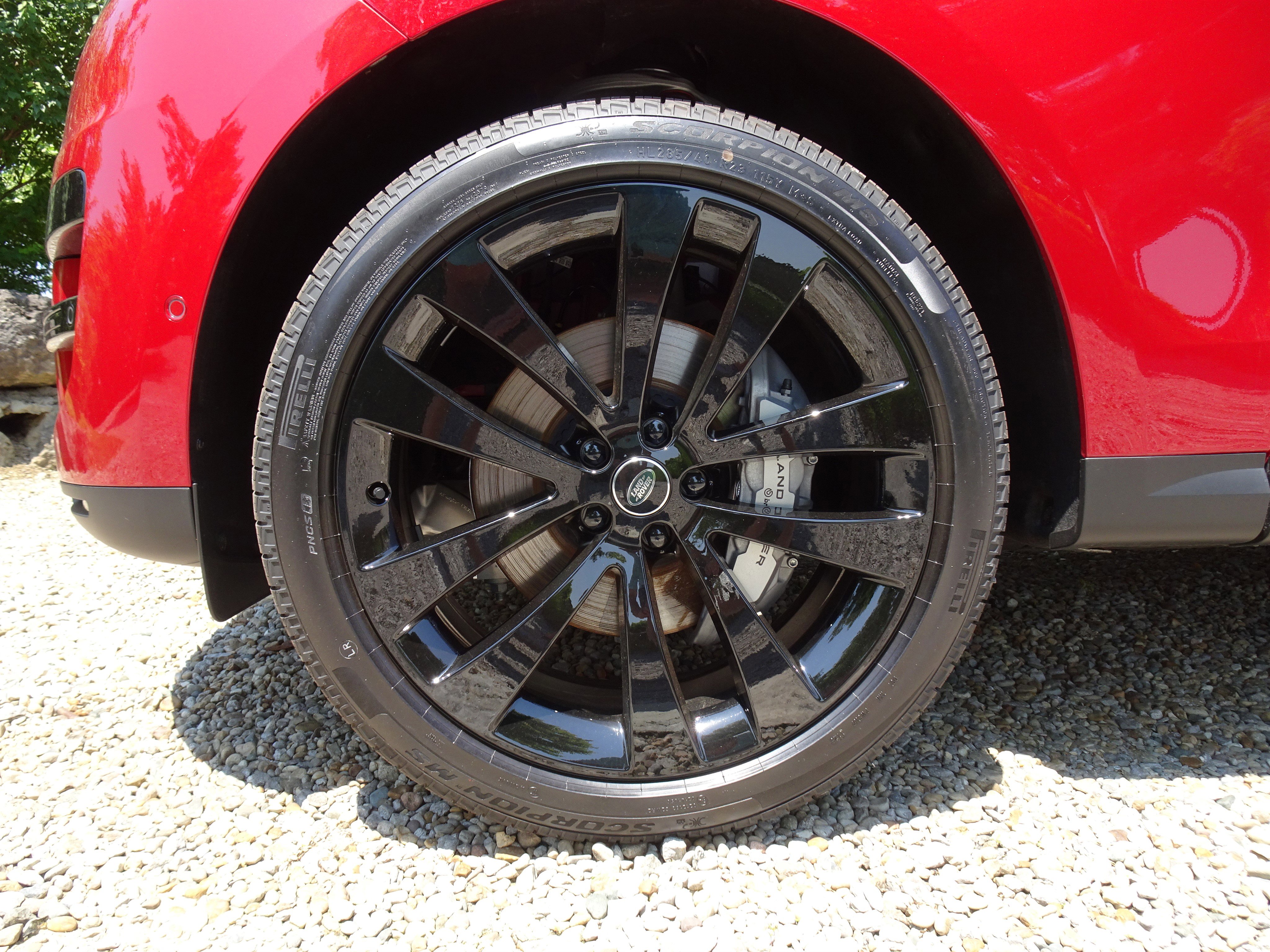 New 2025 Land Rover Range Rover Sport SE AWD/4WD image 28