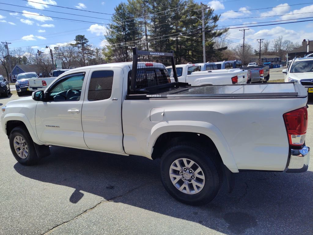 Used 2016 Toyota Tacoma SR5 w/ SR5 Appearance Package (SN) AWD/4WD image 5