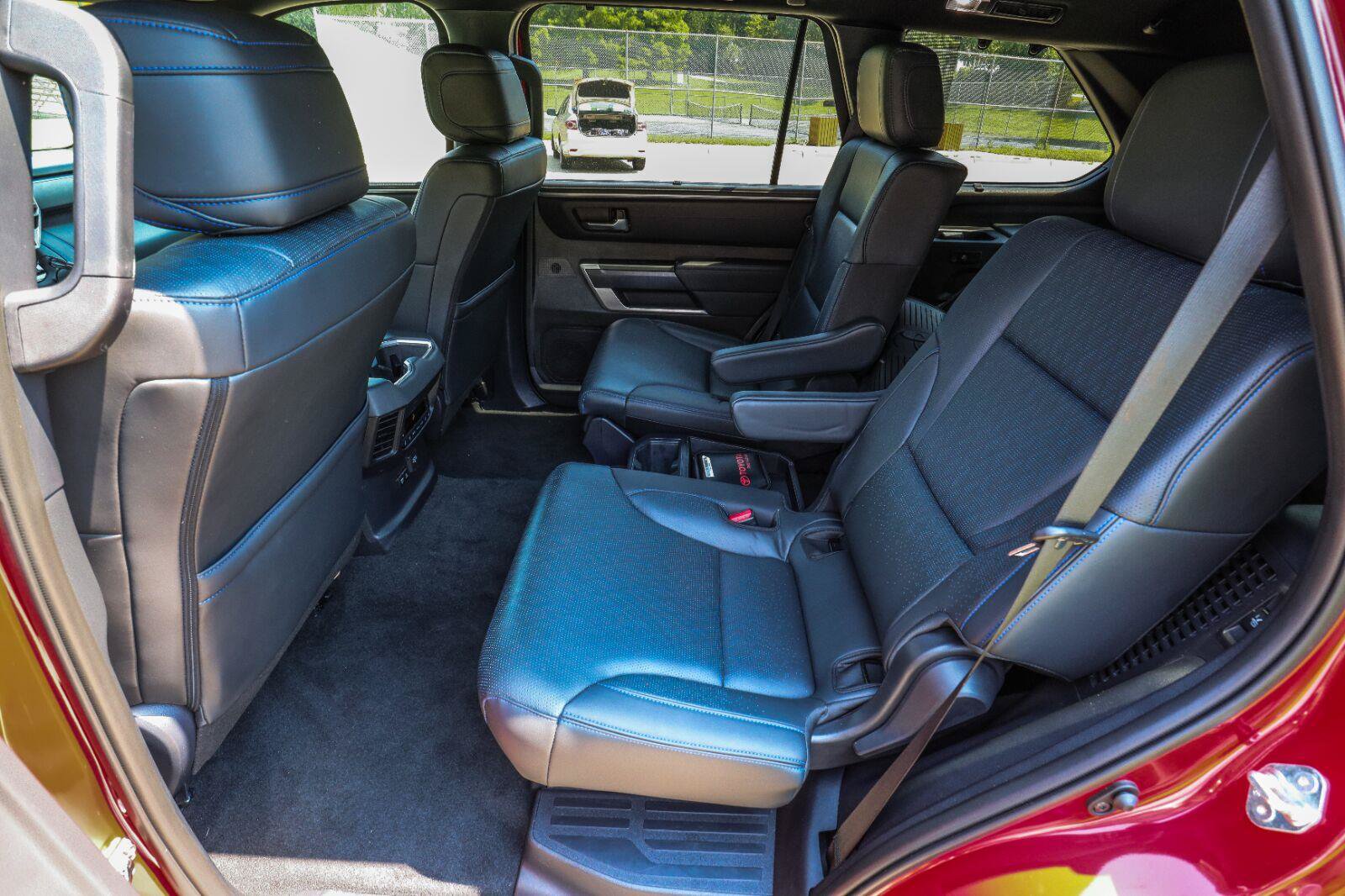 Used 2025 Toyota Sequoia Platinum AWD/4WD image 44
