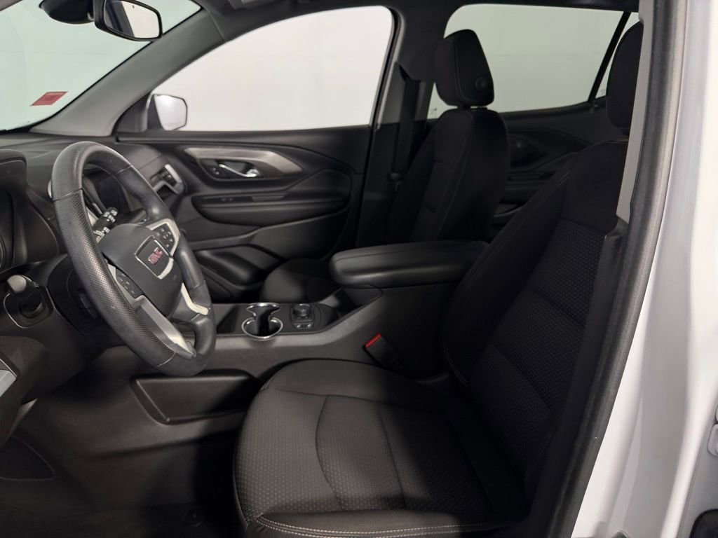 Used 2023 GMC Terrain SLE w/ Driver Convenience Package image 22