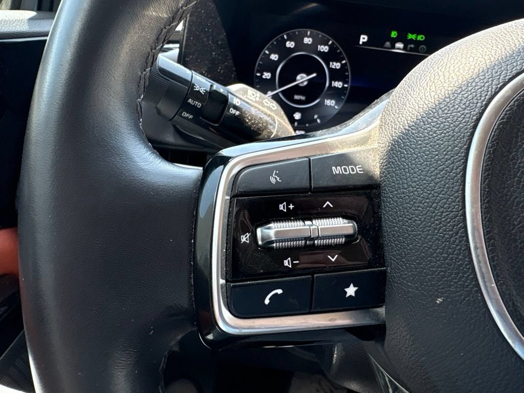 Used 2023 Kia Carnival SX FWD image 19