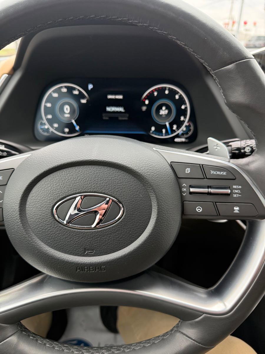 Used 2022 Hyundai Sonata Limited FWD image 16