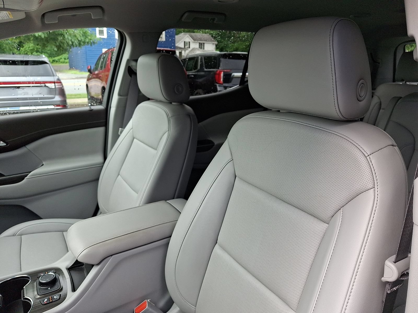 Used 2023 GMC Acadia SLT w/ Technology Package AWD/4WD image 15