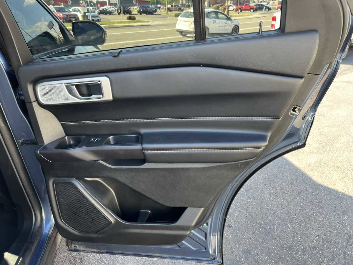 Used 2020 Ford Explorer ST w/ Premium Technology Package image 18