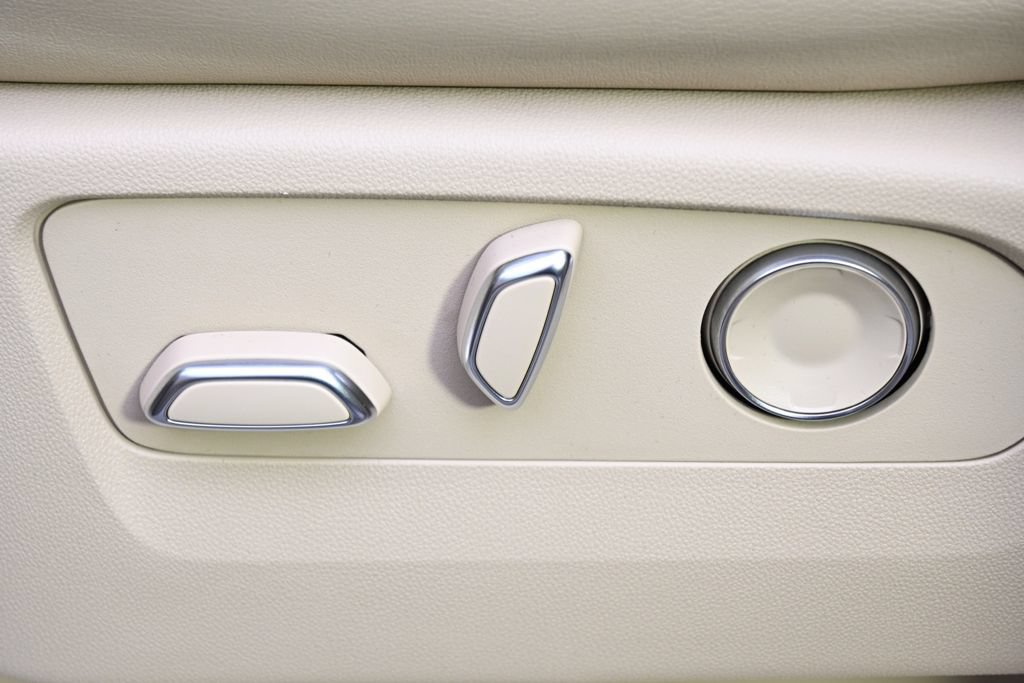 Certified 2024 Cadillac Escalade Premium Luxury w/ LPO, Floor Liner Package AWD/4WD image 14