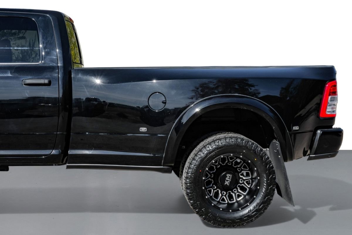 Used 2022 RAM 3500 Tradesman image 12