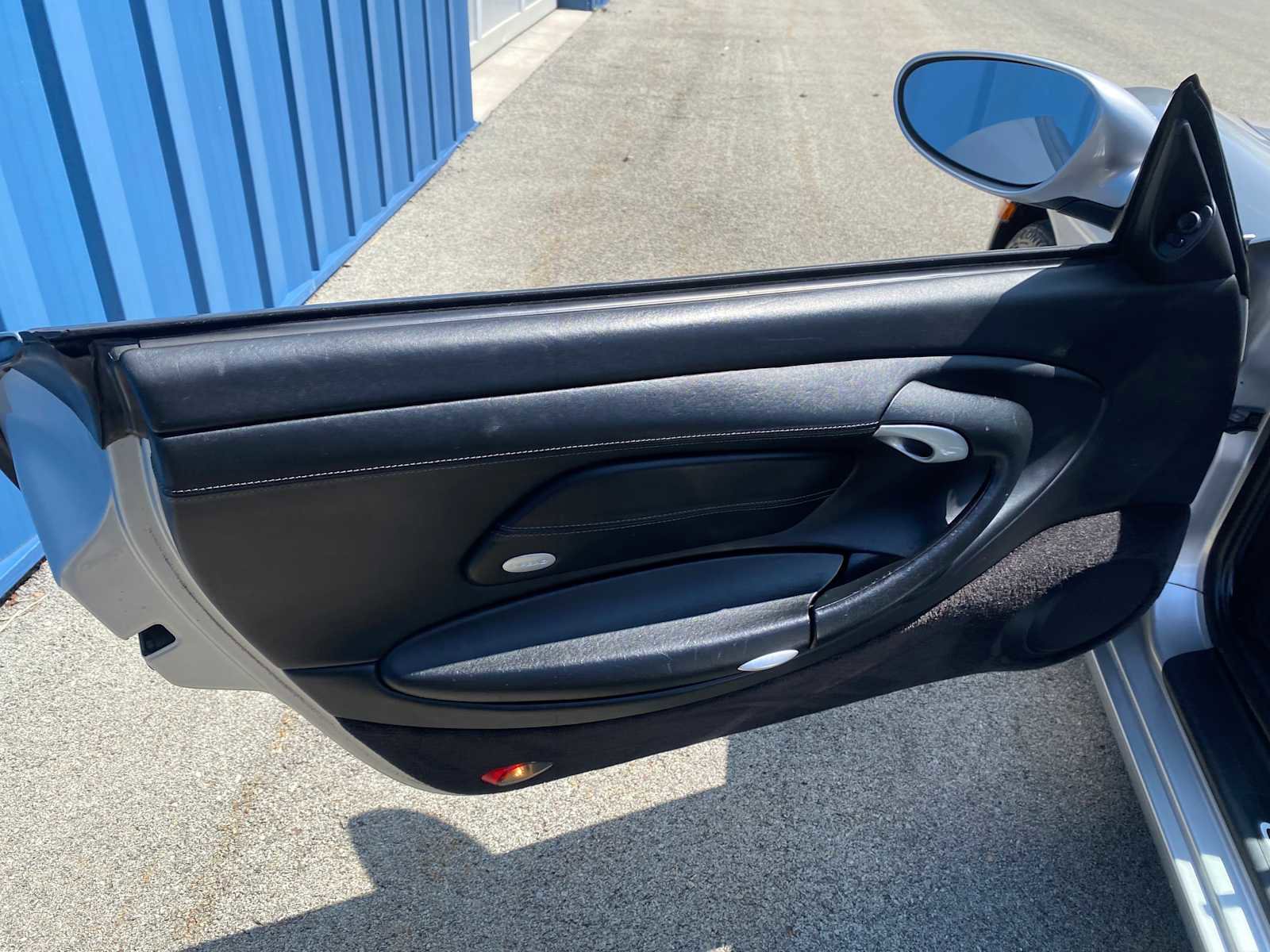 Used 2003 Porsche 911 Carrera 4 image 25