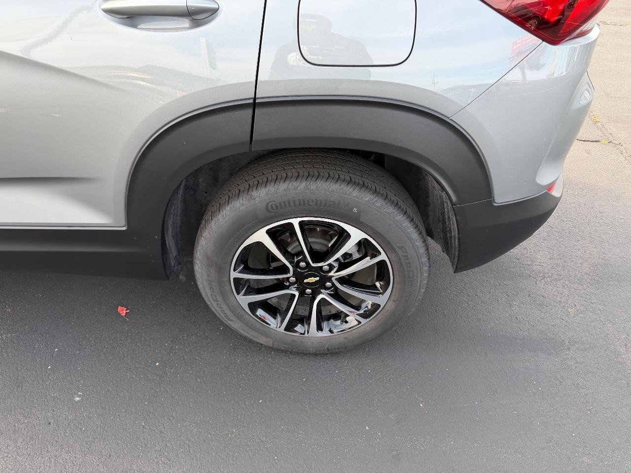 Used 2025 Chevrolet TrailBlazer LT w/ LT Cold Weather Package image 6