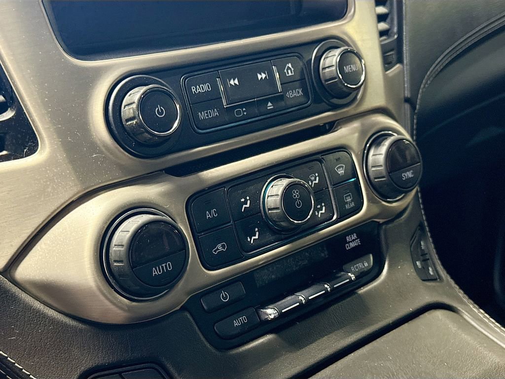 Used 2019 GMC Yukon XL Denali image 16