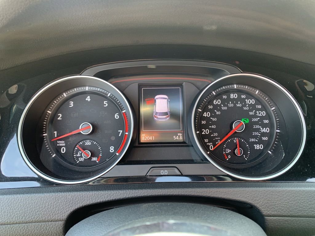 Used 2018 Volkswagen GTI SE FWD image 27