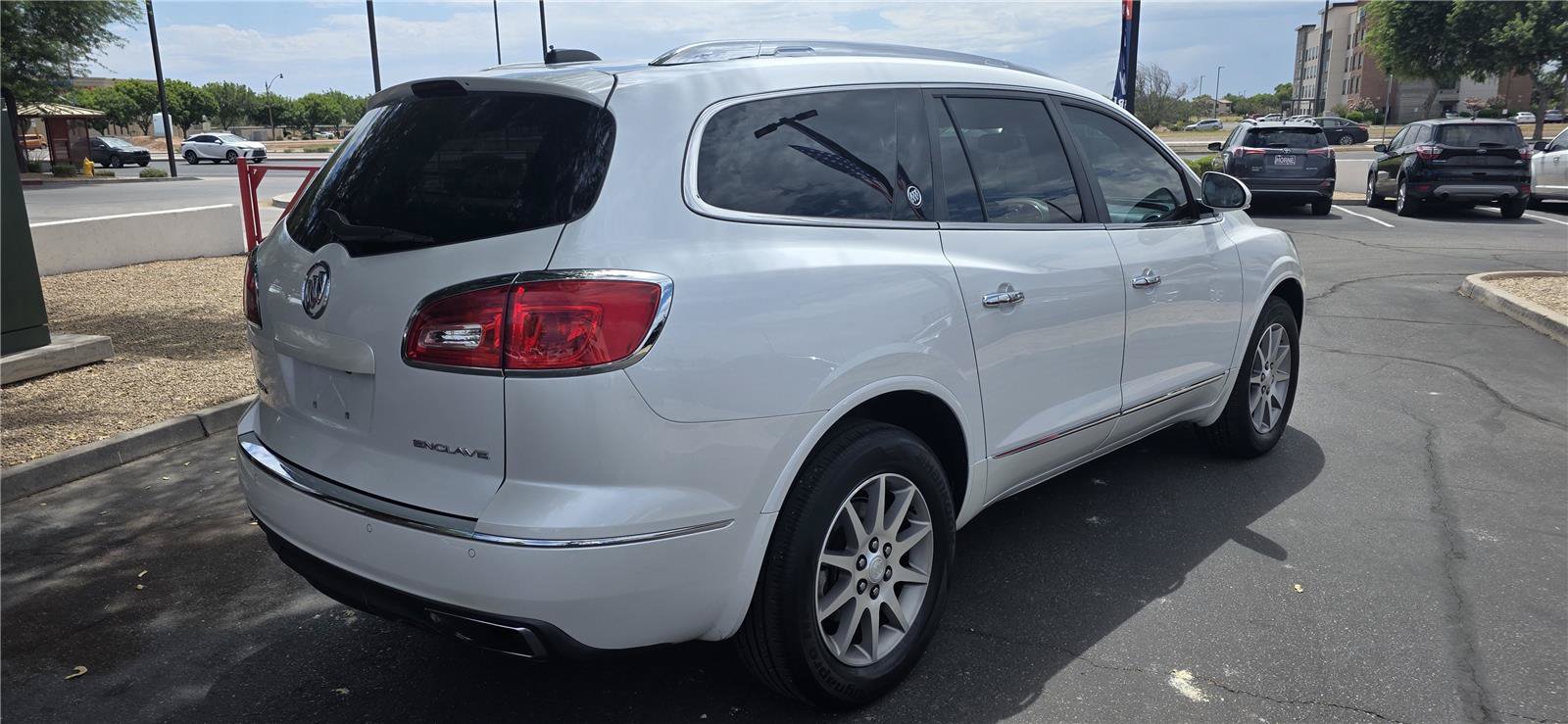 Used 2016 Buick Enclave Convenience w/ Trailering Package FWD image 5