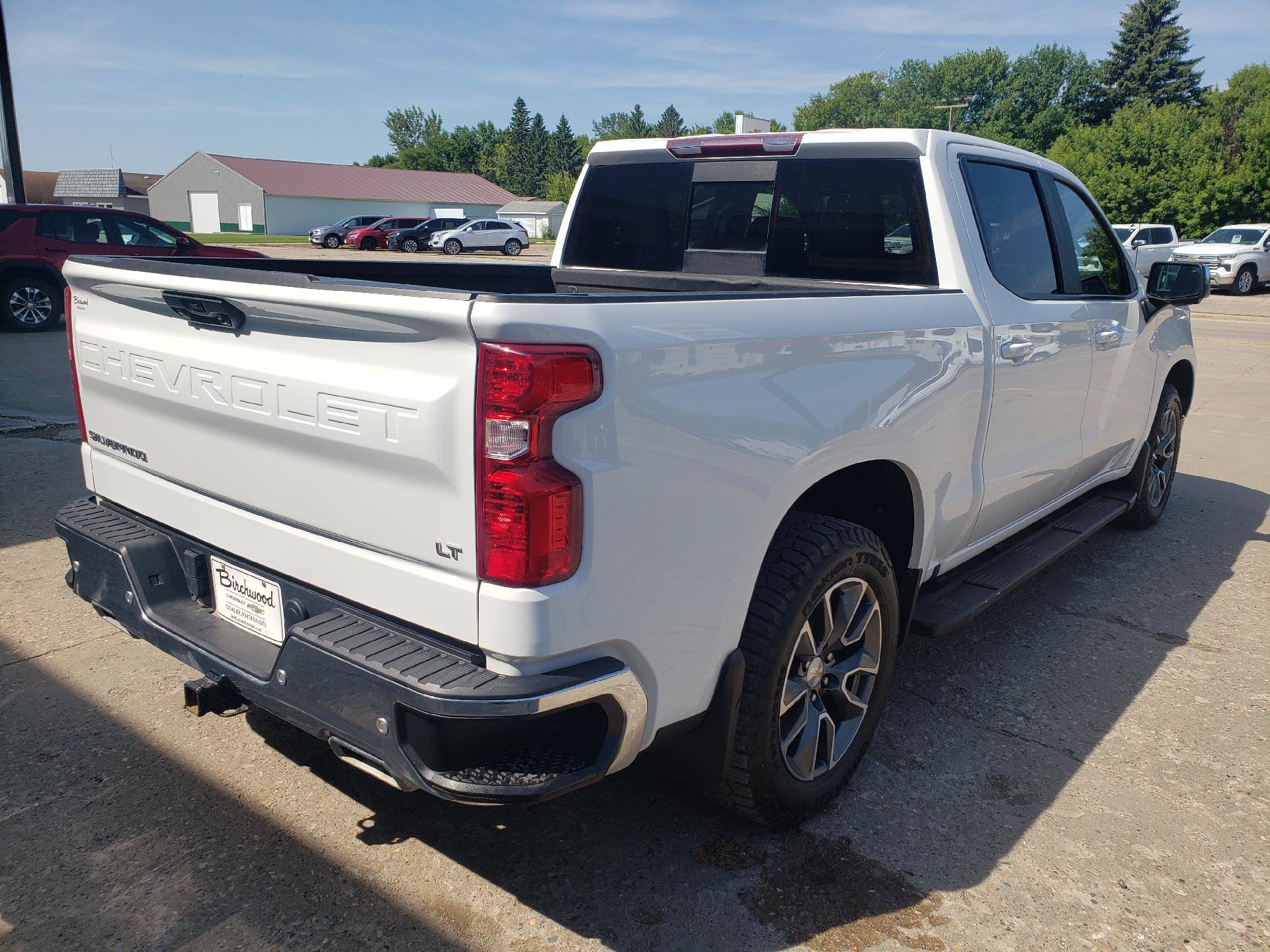 Used 2023 Chevrolet Silverado 1500 LT AWD/4WD image 5