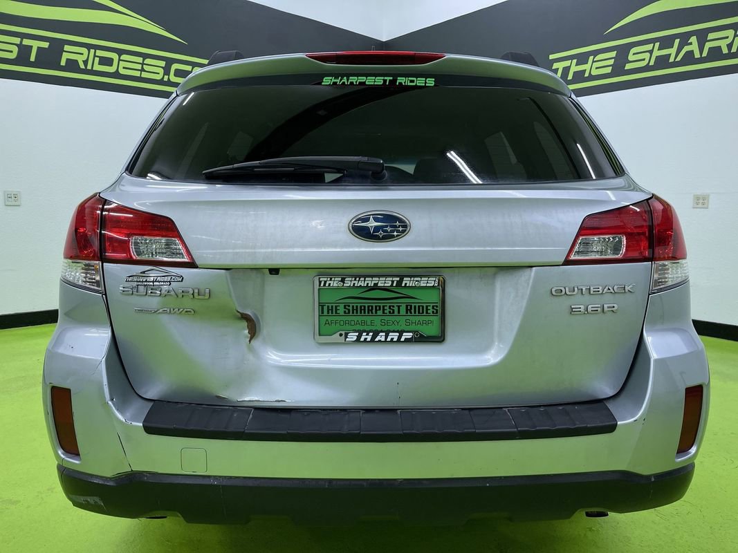 Used 2013 Subaru Outback 3.6R Limited w/ Moonroof Pkg image 8