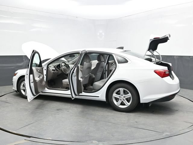 Used 2019 Chevrolet Malibu LS FWD image 44