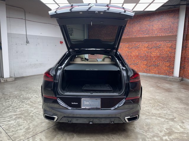 Used 2022 BMW X6 xDrive40i w/ M Sport Package image 26