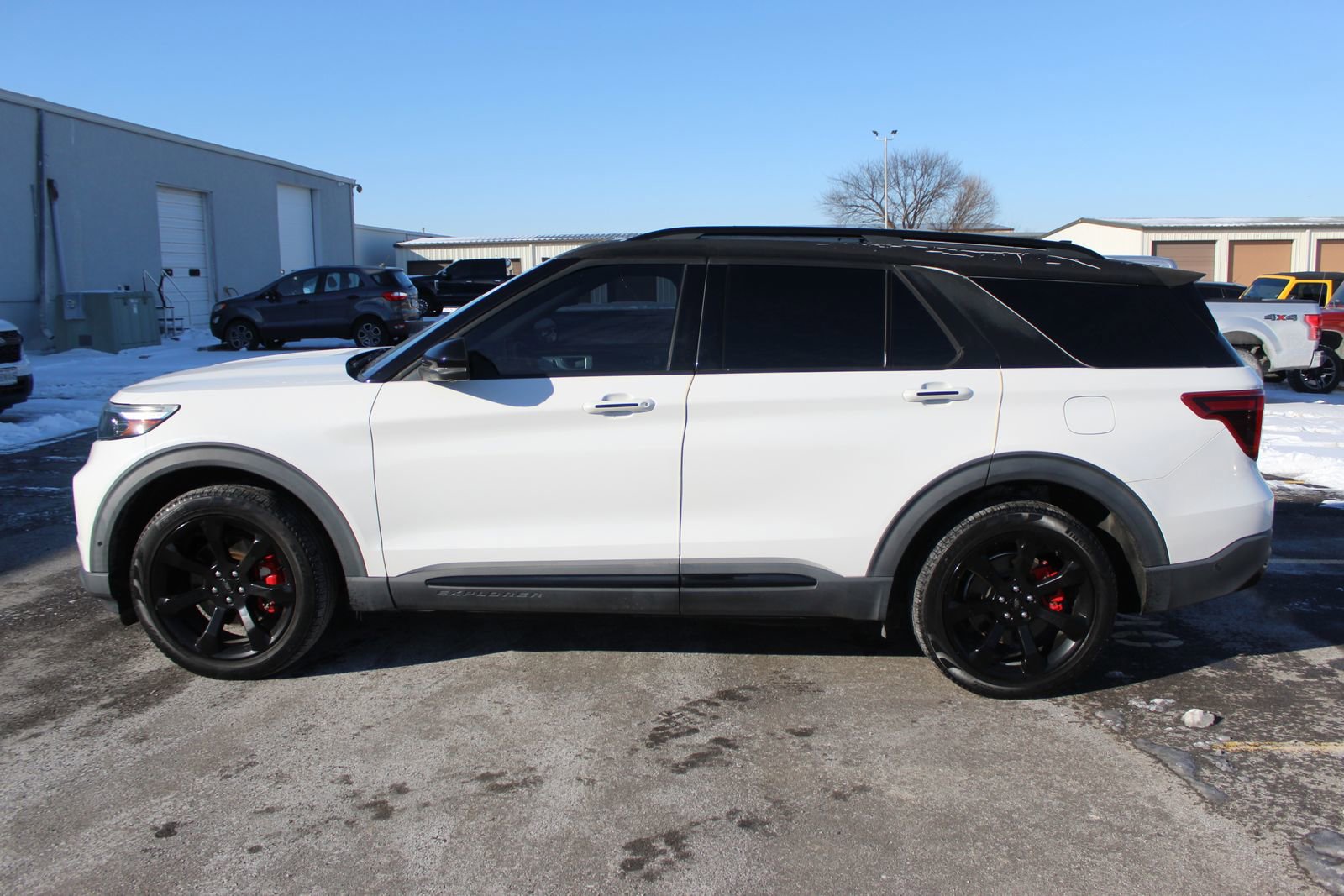 Used 2020 Ford Explorer ST w/ ST Street Pack image 3