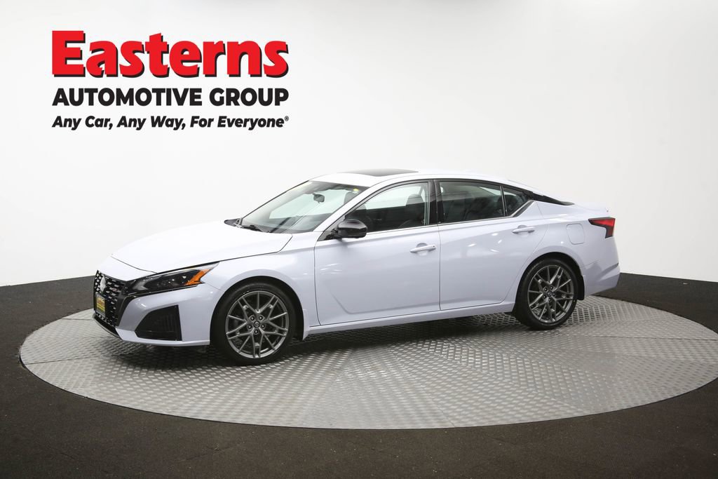 Used 2023 Nissan Altima 2.0 SR FWD image 58