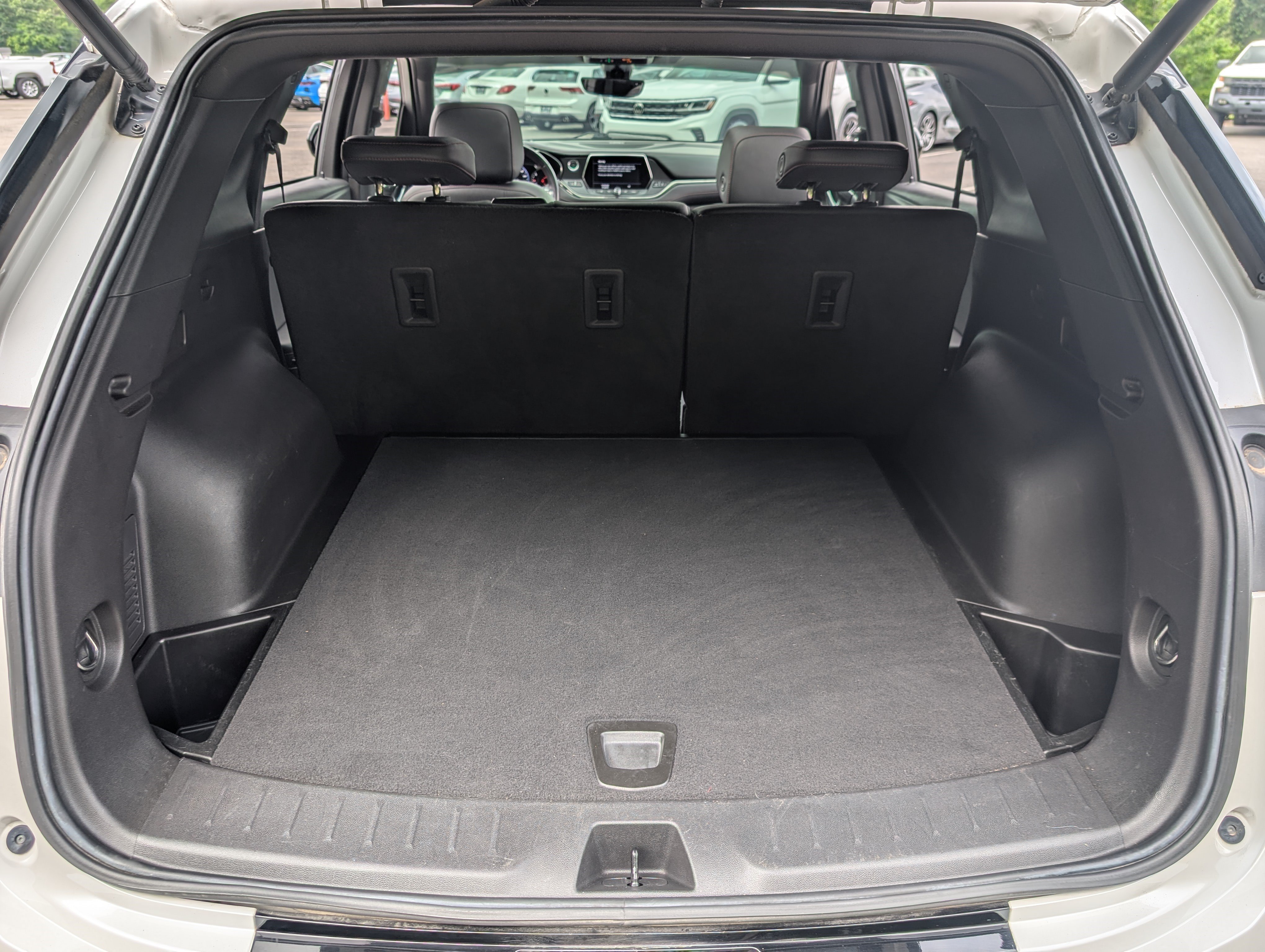 Used 2021 Chevrolet Blazer RS w/ Enhanced Convenience Package FWD image 19
