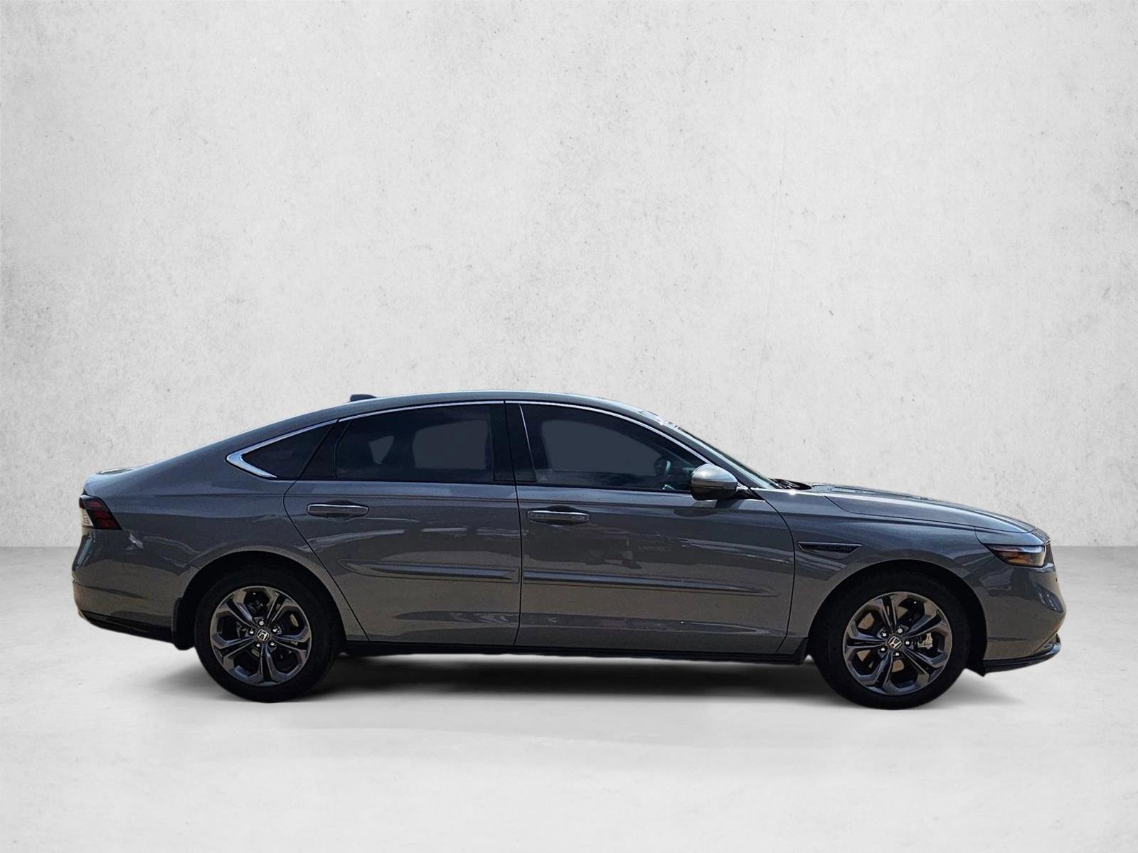 Used 2024 Honda Accord EX-L image 4