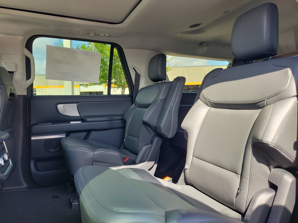 New 2026 Ford Expedition Max Active AWD/4WD image 12